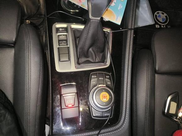 [上海·沪C] 二手宝马宝马1系2018款 118i 设计套装型