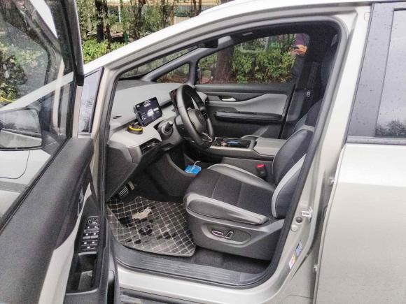 [佛山·粤A] 二手合创汽车合创Z032022款 620km 潮酷版 160kW 76.8kWh