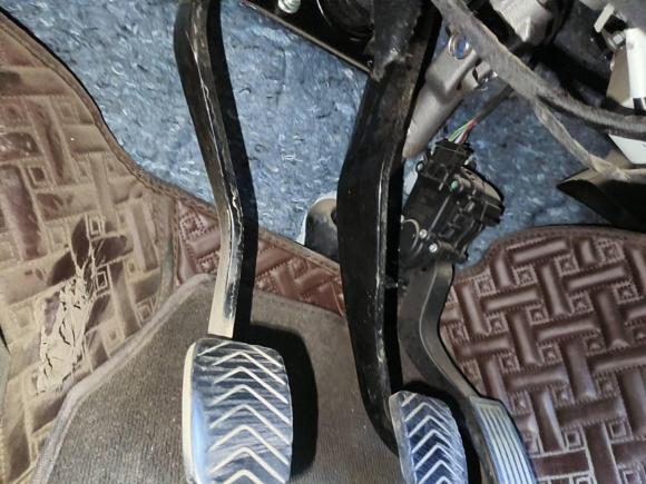 [西安·陕U] 二手五菱汽车五菱宏光PLUS2019款 1.5T 手动舒适型 7座