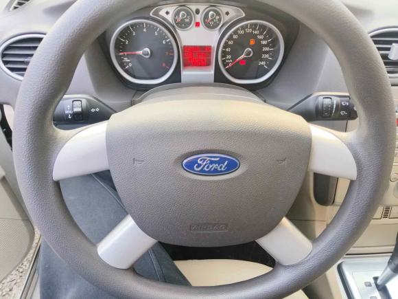 [成都·粤B] 二手福特福克斯2012款 两厢经典 1.8L 自动时尚型