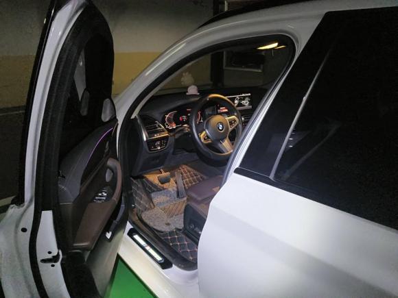 [深圳·粤B] 二手宝马宝马X32022款 xDrive30i 领先型 M曜夜套装