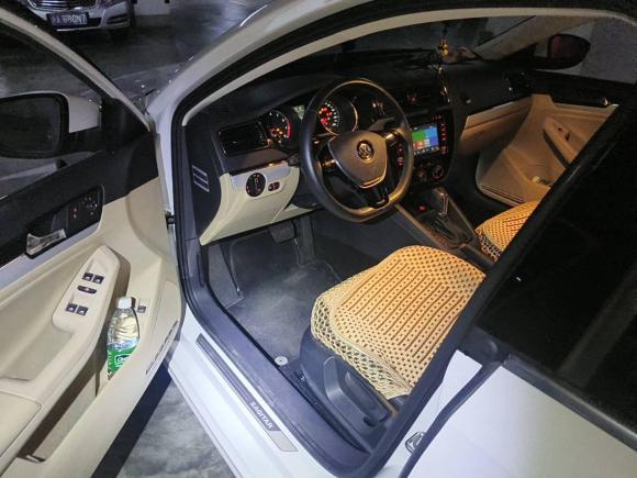 [上海·沪B] 二手大众速腾2015款 230TSI 自动舒适型