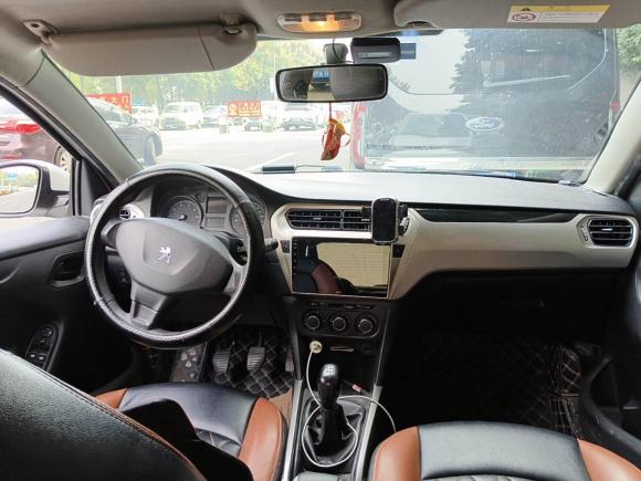 [成都·川A] 二手标致标致3012018款 1.6L 手动舒适版