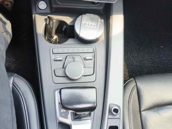 [无锡·苏B] 二手奥迪奥迪A4L2017款 40 TFSI 进取型