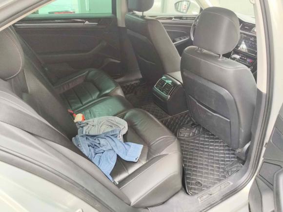 [台州·浙J] 二手大众辉昂2018款 改款 380TSI 两驱商务版