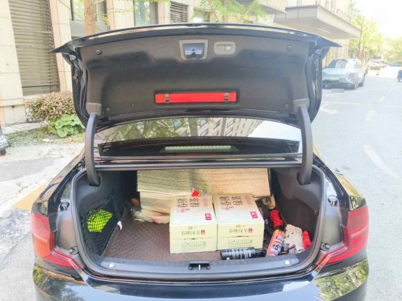 [上海·苏F] 二手沃尔沃沃尔沃S902019款 T5 智逸版