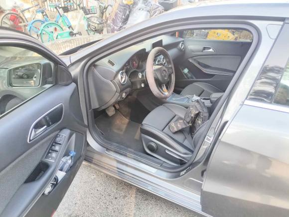 [上海·沪B] 二手奔驰奔驰A级2017款 A 200 动感型