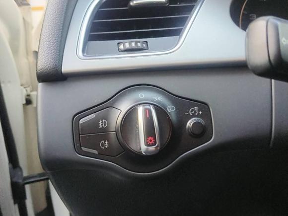 [温州·浙C] 二手奥迪奥迪A4L2009款 2.0 TFSI 标准型