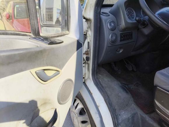 [宁波·浙B] 二手依维柯依维柯褒迪2017款 2.5T经典A32客车中顶6-7座47Z5