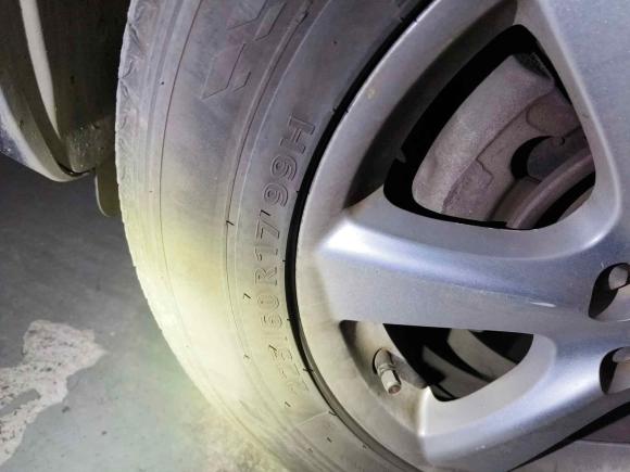 [武汉·鄂W] 二手双龙柯兰多2011款 2.0T 柴油两驱自动豪华导航版