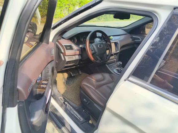 [苏州·苏E] 二手陆风陆风X72015款 2.0T 全景尊贵版