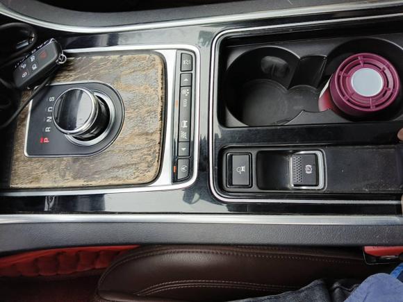 [无锡·苏B] 二手捷豹捷豹XFL2017款 XFL 2.0T 200PS 豪华版