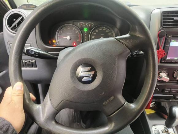 [上海·鲁Q] 二手铃木吉姆尼2011款 1.3 AT