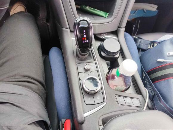 [武汉·鄂A] 二手凯迪拉克凯迪拉克XT62021款 2.0T 六座四驱豪华型