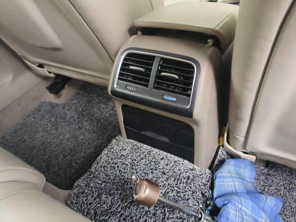 [南通·苏A] 二手奥迪奥迪A4L2010款 2.0 TFSI 技术型