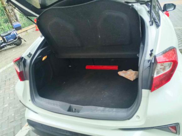 [上海·新Q] 二手丰田丰田C-HR2018款 2.0L 领先天窗版 国VI