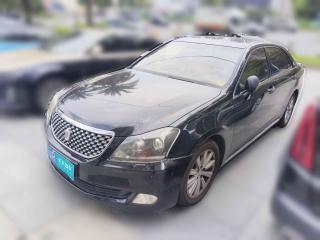 丰田皇冠2011款 2.5L Royal 真皮天窗特别版