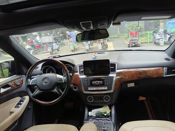 [上海·沪C] 二手奔驰奔驰M级2014款 ML 400 4MATIC豪华型