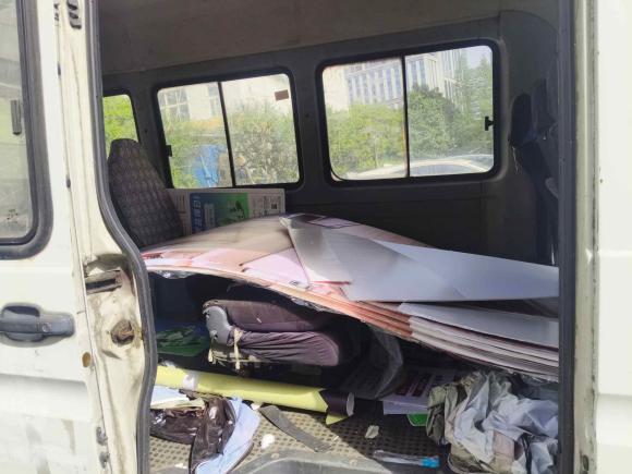 [杭州·苏E] 二手依维柯依维柯褒迪2013款 2.5T-A37 客货两用高顶