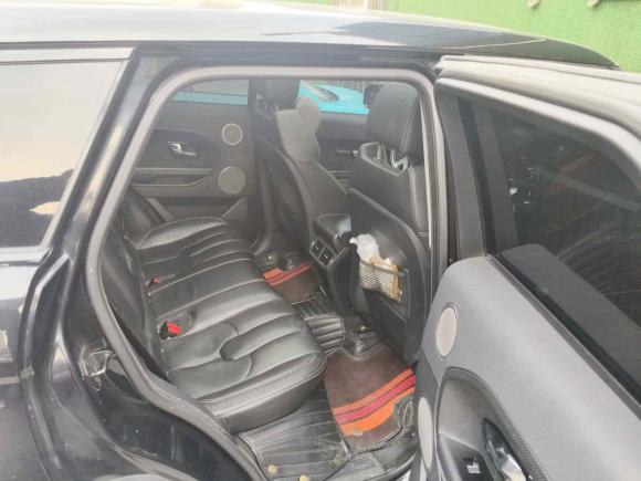 [苏州·苏E] 二手路虎揽胜极光2013款 2.0T 5门耀动版