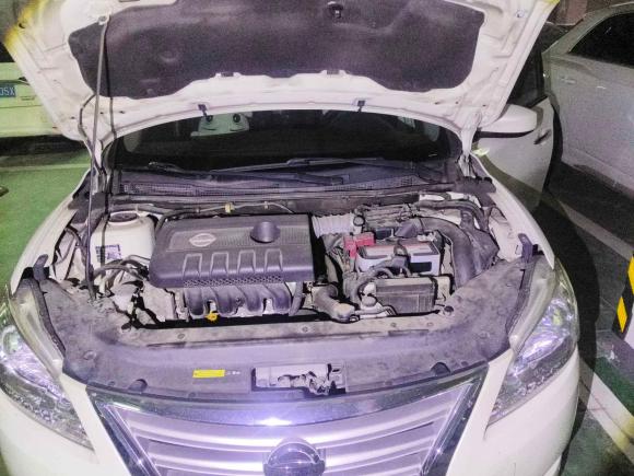 [武汉·鄂A] 二手日产轩逸2014款 1.6XV CVT尊享版