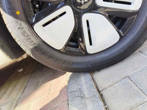 [青岛·无P] 二手五菱汽车宏光MINIEV2025款 四门版 进阶款