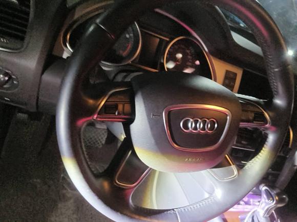 [南京·苏A] 二手奥迪奥迪Q72013款 35 TFSI 进取型