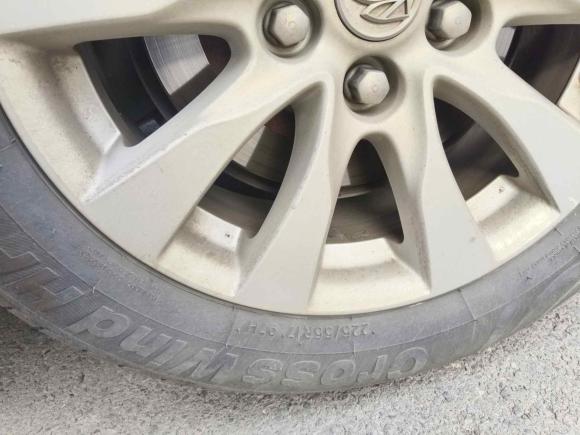 [无锡·苏U] 二手别克君越2013款 2.4L SIDI精英舒适型