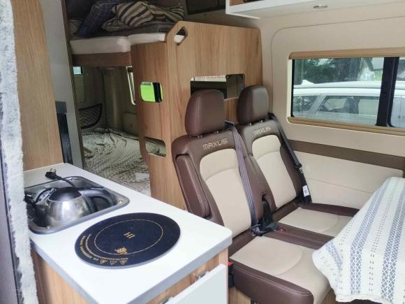 [广州·粤E] 二手上汽大通MAXUS上汽大通MAXUS V90房车2021款 2.0T旅行家V90自行式B型房车豪华版横床