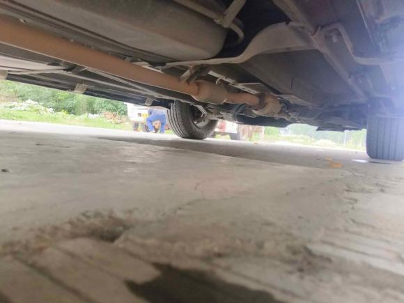 [成都·川B] 二手现代途胜2013款 2.0L 手动两驱时尚型