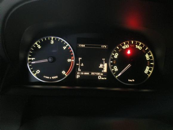 [西安·陕A] 二手路虎发现2015款 3.0 SDV6 HSE 柴油版