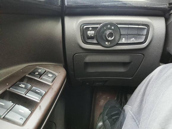 [佛山·粤X] 二手广汽传祺传祺GS42016款 235T 手动豪华版