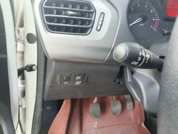 [南京·鲁V] 二手雪铁龙爱丽舍2016款 1.6L 手动时尚型