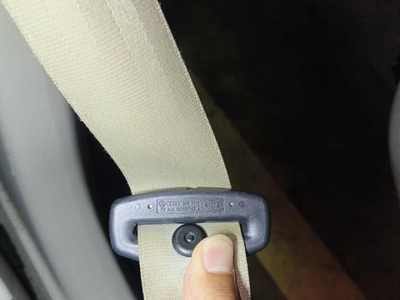 [成都·川A] 二手奥迪奥迪A6L2010款 2.0 TFSI 自动标准型