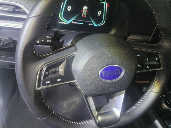 [深圳·粤B] 二手比亚迪比亚迪e32020款 高续航版 耀·豪华型