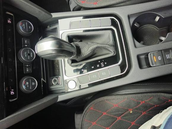 [上海·沪B] 二手大众迈腾2017款 330TSI DSG 豪华型