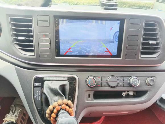 [杭州·浙A] 二手上汽大通MAXUS新途V802023款 2.0T AMT经典傲运通长轴中顶6/7/8/9座