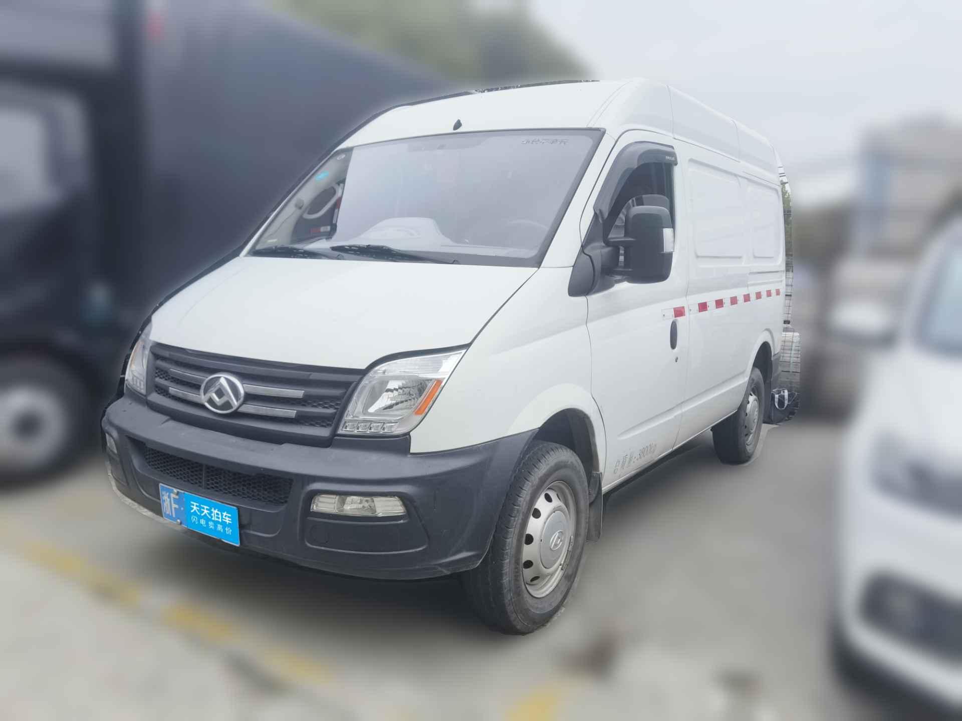 [嘉兴·浙F] 大通新途V802019款 2.5T经典款6挡手动厢式货车VAN短轴中顶2/3座