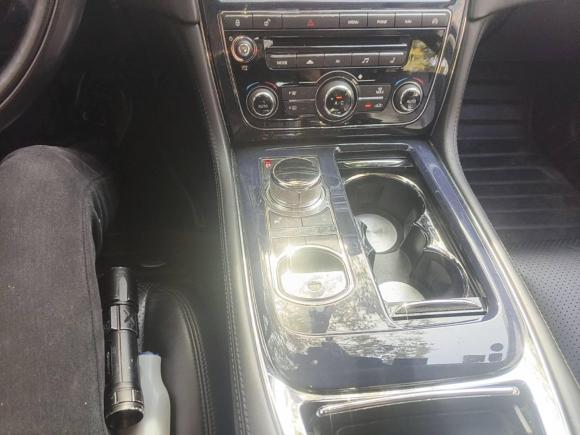 [上海·沪N] 二手捷豹捷豹XJ2013款 XJL 3.0 SC 全景商务版