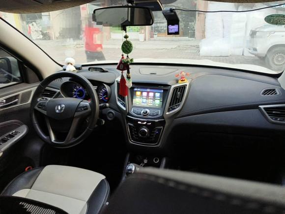 [台州·浙J] 二手长安长安CS352017款 1.6L 手动豪华型