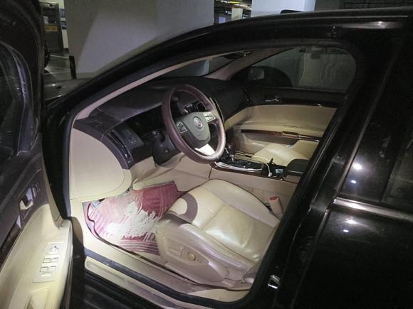 [深圳·粤B] 二手凯迪拉克SLS赛威2011款 2.0T 精英型