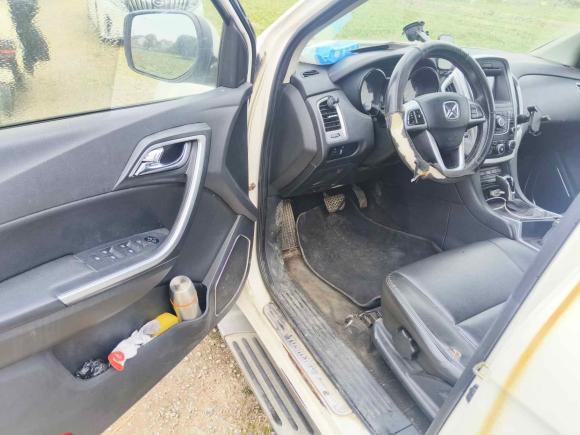 [上海·沪A] 二手驭胜驭胜S3502014款 2.4T 自动两驱柴油豪华天窗版7座