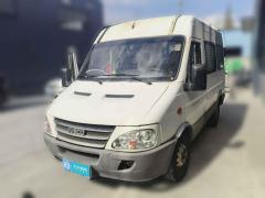 [宁波·浙B] 依维柯依维柯褒迪2017款 2.5T尊享A32客车中顶5-7座47Z5