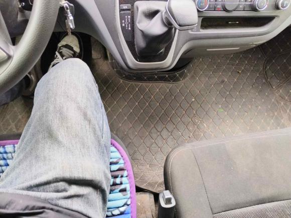 [合肥·皖A] 二手上汽大通MAXUS新途V802021款 2.0T AMT经典傲运通127PS中轴中顶6/7/8/9座