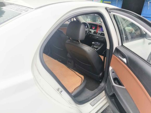 [上海·沪N] 二手荣威荣威e5502016款 尊享版