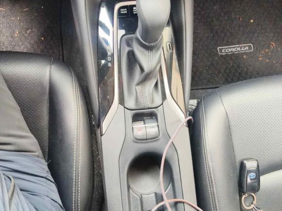 [青岛·鲁B] 二手丰田卡罗拉2021款 双擎 1.8L E-CVT精英版