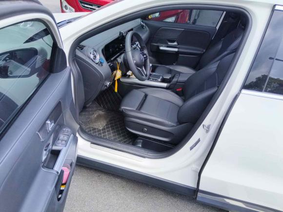 [无锡·苏B] 二手奔驰奔驰GLA2022款 改款 GLA 200