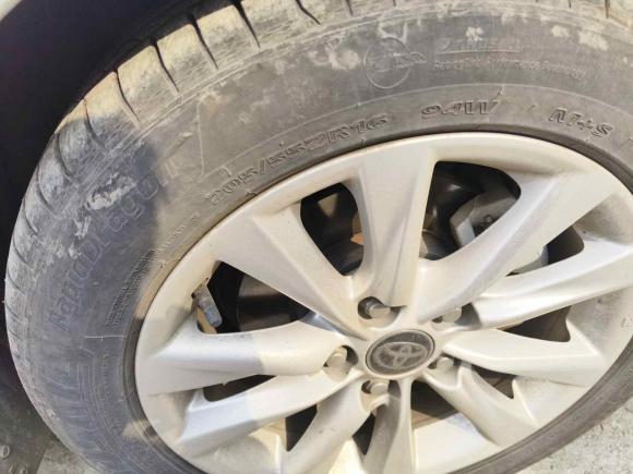 [济南·鲁A] 二手丰田卡罗拉2023款 1.8L 智能电混双擎 精英版