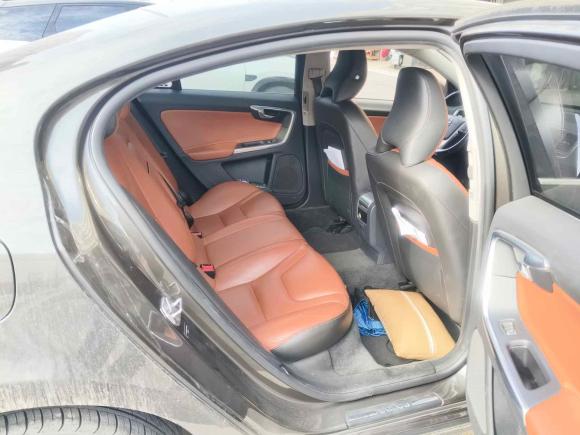 [无锡·苏B] 二手沃尔沃沃尔沃S602019款 S60L T3 智进版