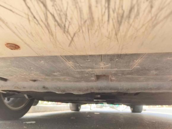 [南昌·赣M] 二手标致标致30082013款 2.0L 自动潮流版